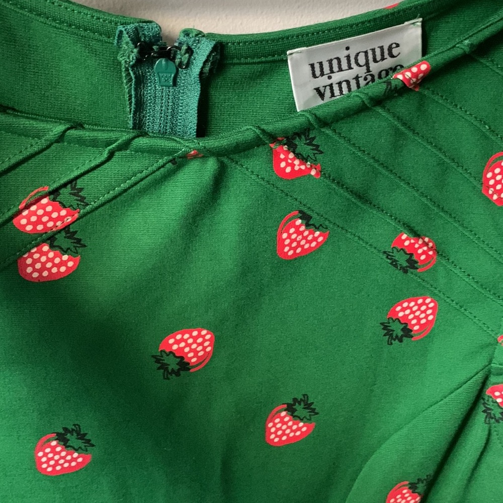 Strawberry Pin up Dress Unique Vintage Sleeveless Tailored flattering knee lengt